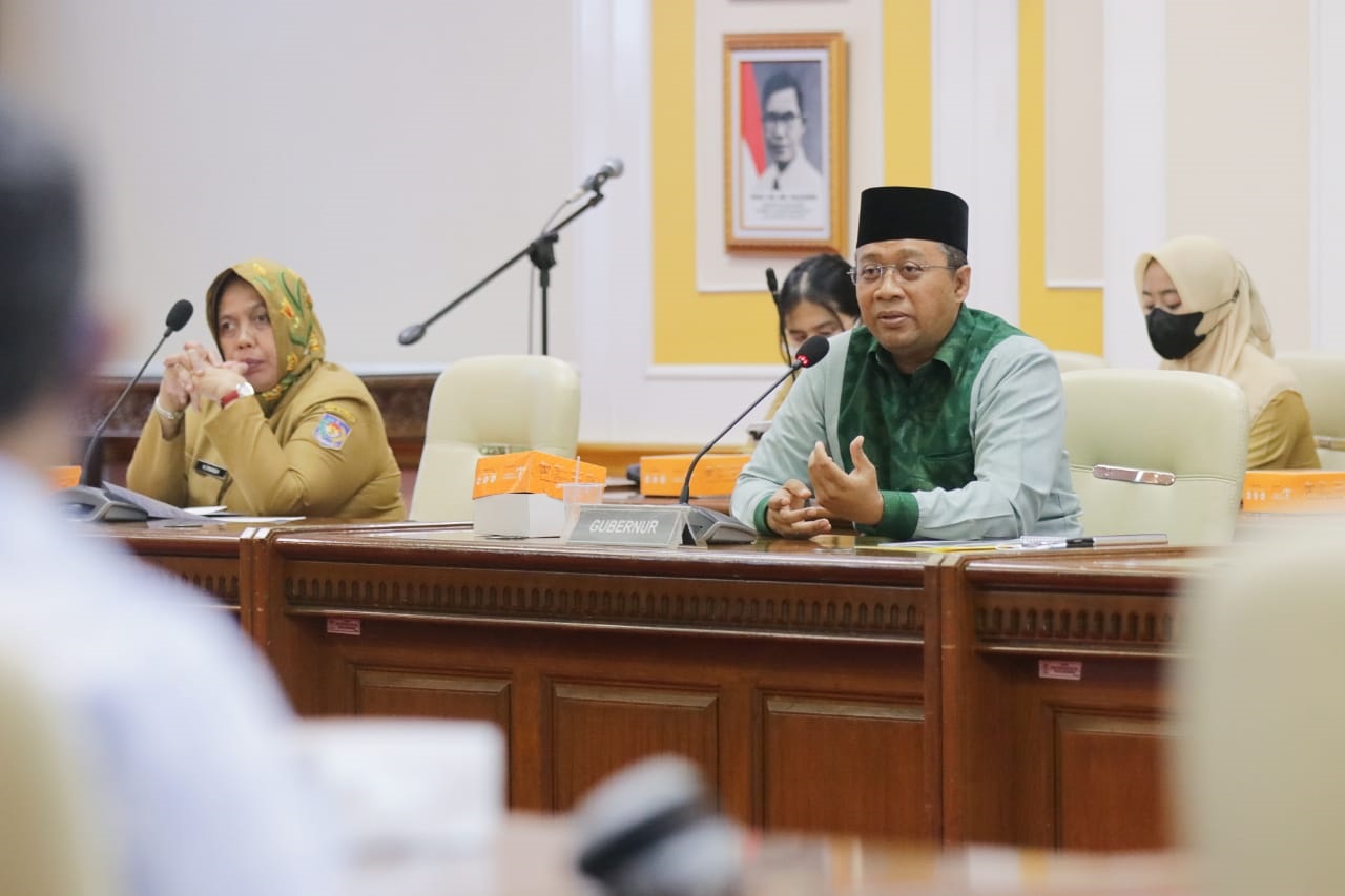 gubernur-ntb-paparkan-inovasi-unggulan-daerah-di-kemendagri-sebagai-nominator-innovative-government-award-2022